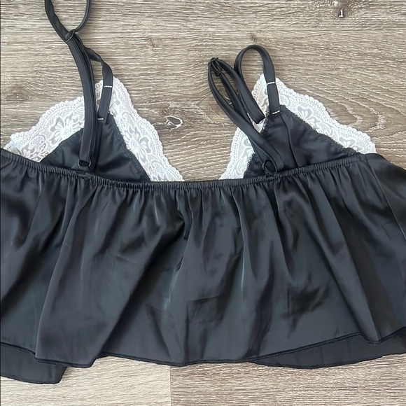 Black and White Lace Trim Sleepwear Set - Picture 9 of 9